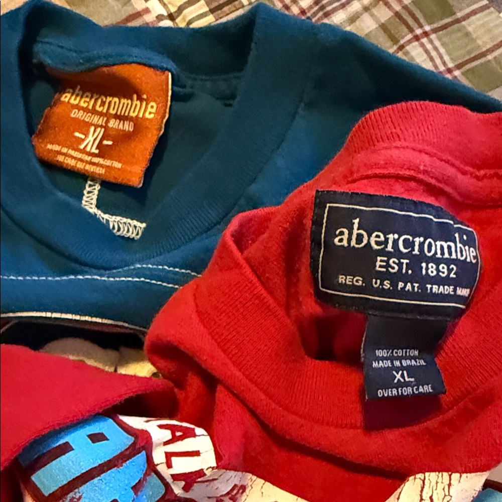 Abercrombie & Fitch Kids Hockey Red Graphic Crewneck T-shirt